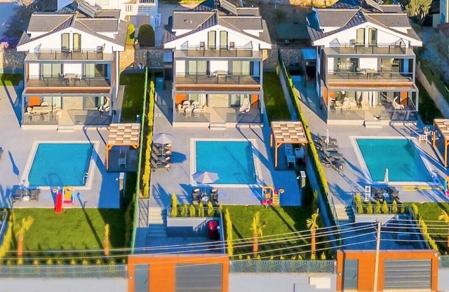 4+1 Villa for 8 People with Private Pool in Fethiye Ölüdeniz Ovacık area
