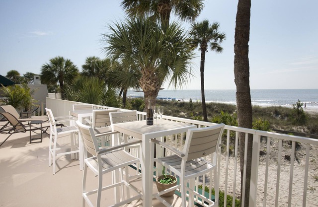 #4 Beach Villas One-of-a-Kind Oceanfront VILLA! Outdoor Living & No Elevators