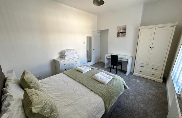 4 bed house off Norton village