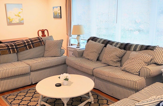 4 Bedroom/3 Bathroom with parking minutes from downtown Annapolis