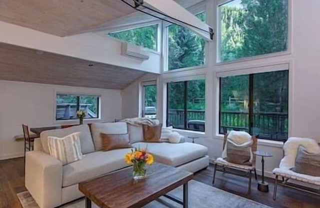 4 Bedroom-4.5 Bath Amazing Core Townhome Aspen!