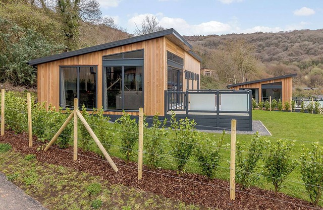 4 bedroom accommodation in Cheddar