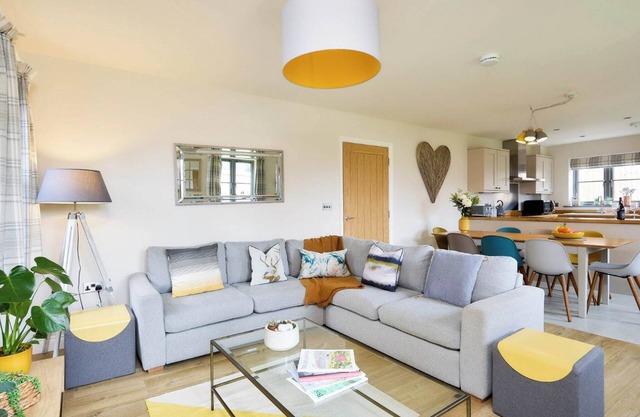 4 bedroom accommodation in Mundesley, near North Walsham