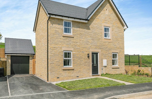 4 bedroom accommodation in Buxton