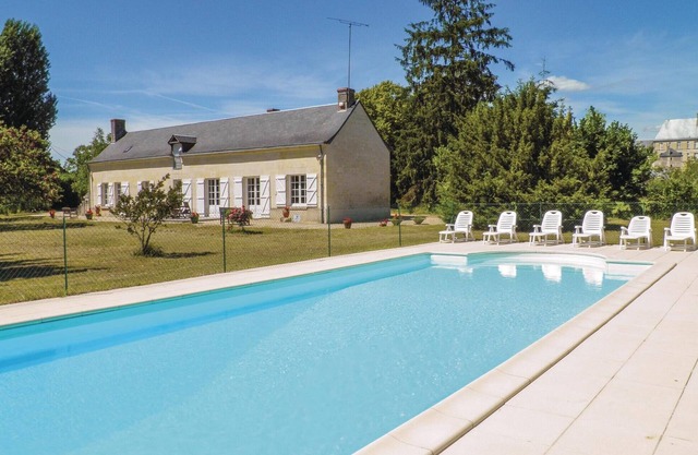 4 bedroom amazing home in Bourgueil