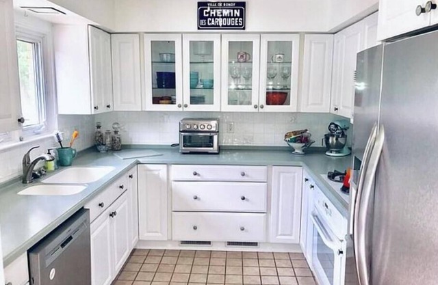 4-bedroom house in superb Grand Beach with WiFi, AC