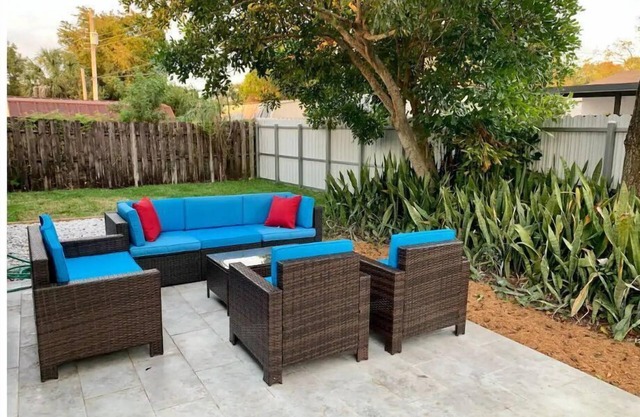 4 Bedroom House near the Hard Rock (Guitar Hotel)