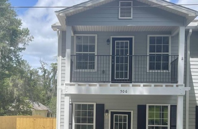 4 Bedroom Townhome 417009 by Houzlet