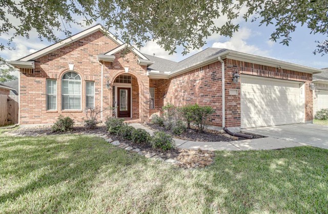 4 Mi to Six Flags Spring Vacation Home