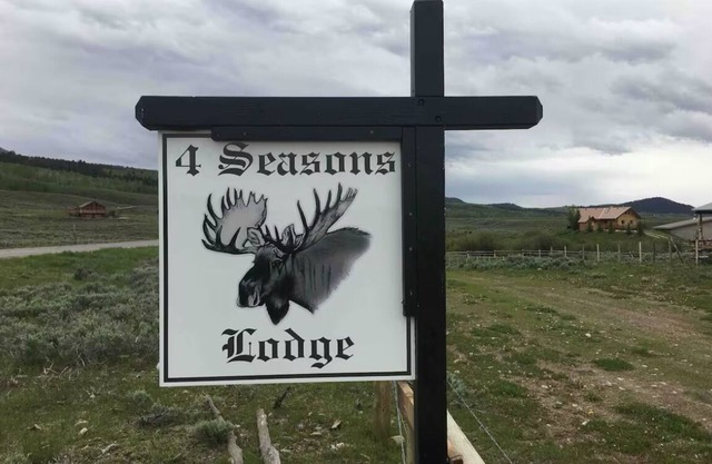 4 Seasons Lodge Year Round Outdoor Mountain Paradise! In Beautiful Cora Wyoming.