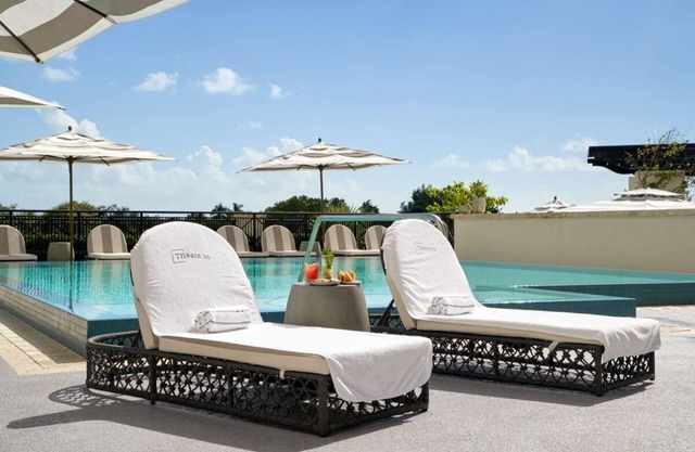 4 Units Short Drive to Art Deco District! Parking, Rooftop Pool, Pets Allowed!
