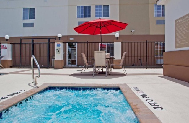 4 Wonderful Units, Kitchen, Near Attractions, Pool
