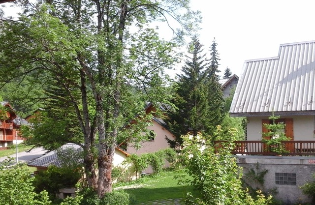 41 m2 Facing south, relaxing view, 200m from the slopes. Pool, Sauna