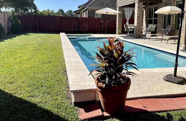 4200 Sqft Resort Style Home with Pool & heated Spa, Game room, Theater room
