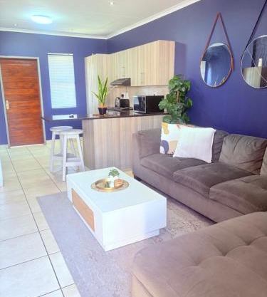 43 Home self Catering with backup power
