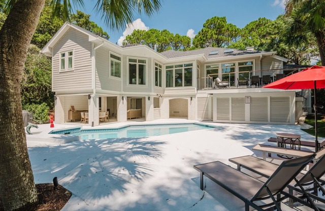 45 S. Sea Pines - Luxury 7 Bedroom with Elevator