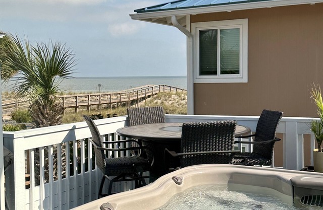 47 Steps to the Beach, Hot Tub and Ocean Views!