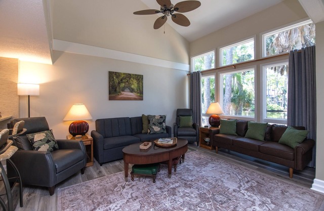 493 Egrets Pointe-Beautiful Townhome on Lagoon; Pool/Amenity Access Included