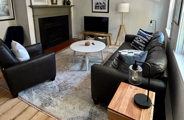 4BR, 2 Bath Gem in Prime Location – Cozy & Convenient