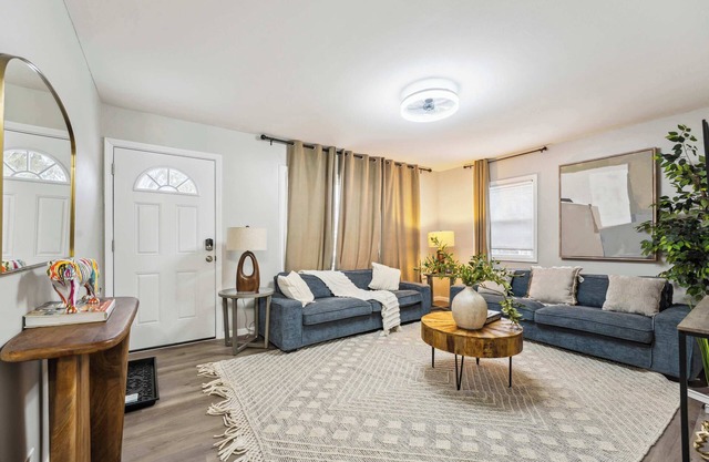 4BR Family Home - Prime Location | LCP Collection