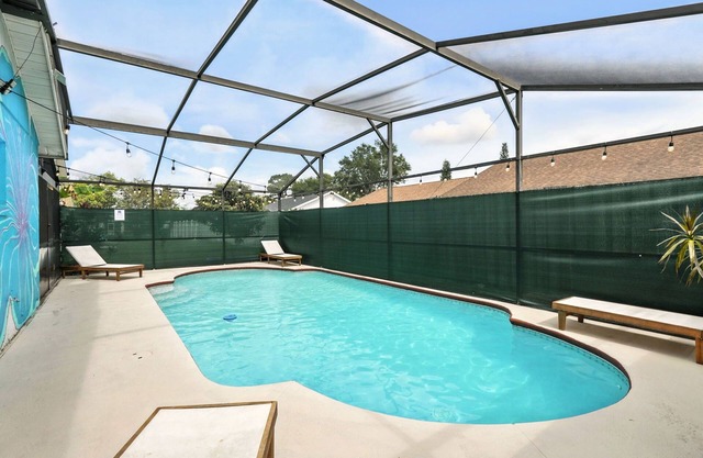 4BR Villa w Pool Grill Disney Nearby Encanto