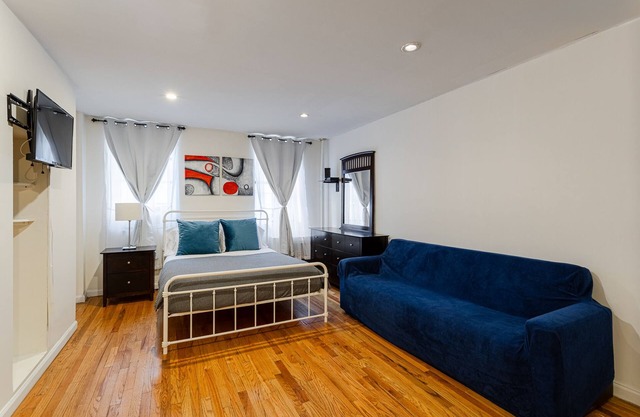 4FE Chelsea Studio Exclusively Yours