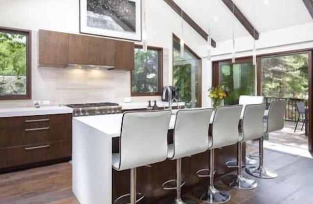 5/5.5 BEDROOM-ASPEN CORE RESIDENCE-NEWLY FURNISHED