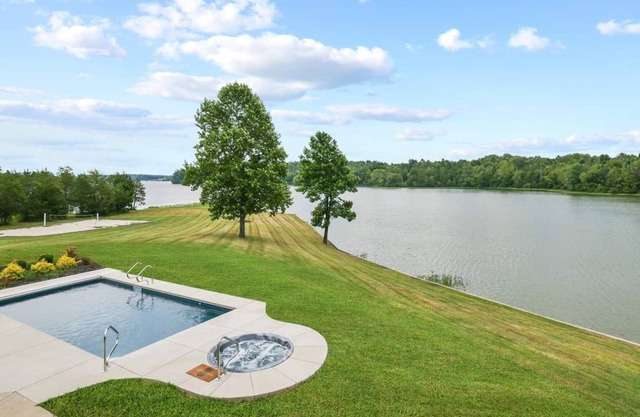 5 acre sprawling waterfront estate, Spectacular views, heated pool/hot tub