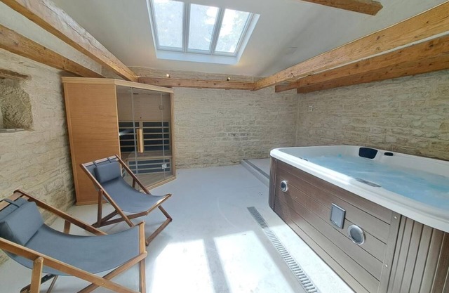 5* air-conditioned farmhouse, SPA & pétanque court