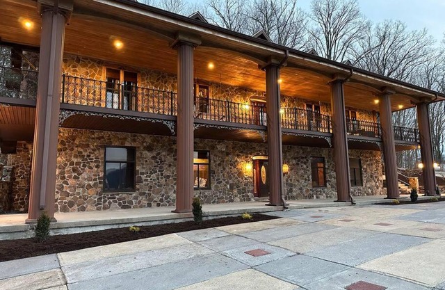 5 Bedroom Estate near Casino and downtown