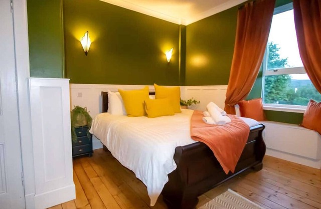 5 bedroom Georgian Townhouse