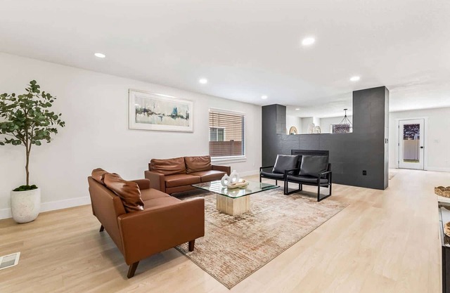 5 Bedroom house in prime location by the village