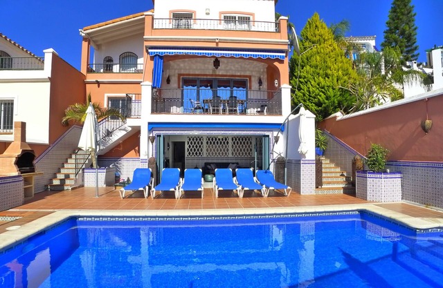 5 Bedrooms | Casa Wahl | CG R1029