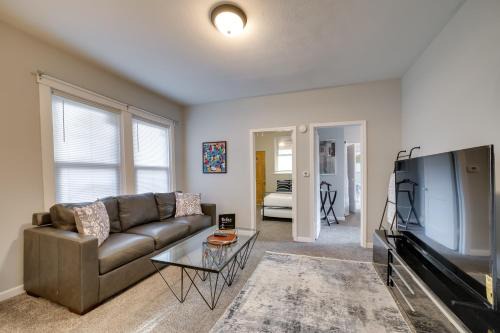 5 Mi to Dtwn Pittsburgh Apt with Balcony