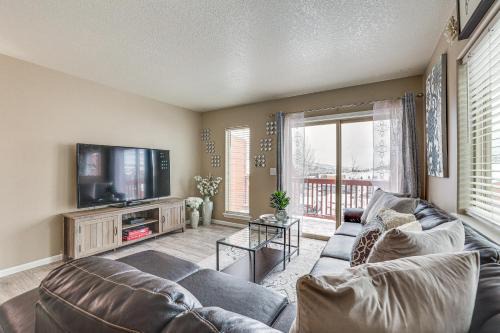 5 Mi to Ski Resort Mtn-View Townhome in Dillon