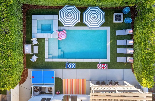 5 mins to Coachella - Saltwater Pool, Spa & Games