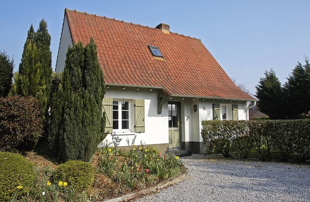 5 mn from Le Touquet, apartment on the first floor of a small house.