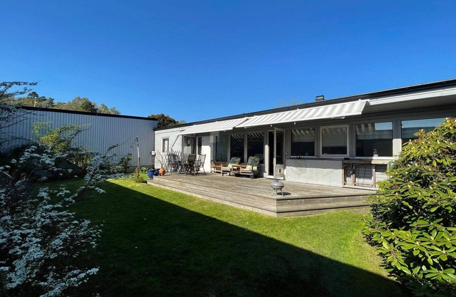 5 person holiday home in VÄSTRA FRÖLUNDA