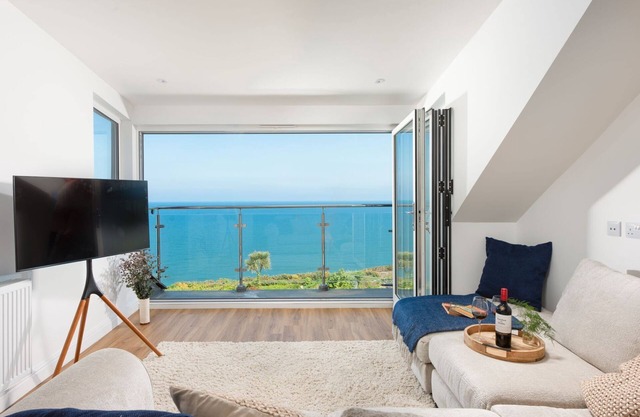 5 St Gwithian - an apartment that sleeps 2 guests in 1 bedroom