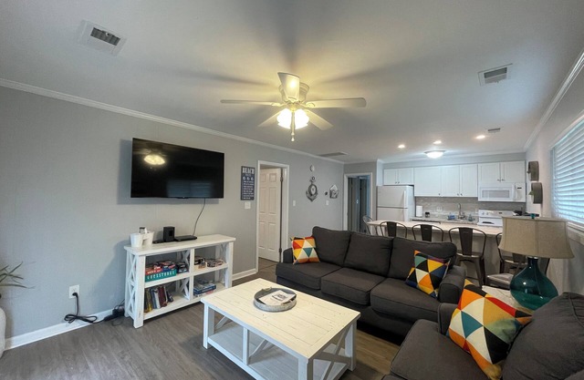 5 star, 2bd, 2ba condo in exclusive VB North End. Steps from beach, no deposit!