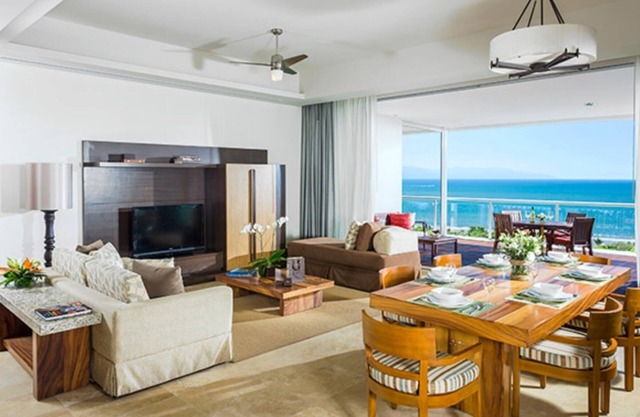 5 STAR Luxur: Grand Luxxe 2-BR Villa with Plunge Pool, Jacuzzis, and More!