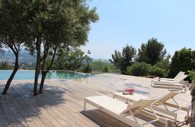 5-star Prestige Villa fully equipped, Panoramic Seaview, Infinity pool