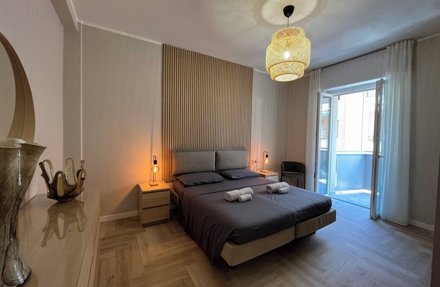 [5 Star Suite] Luxury Apartment and History