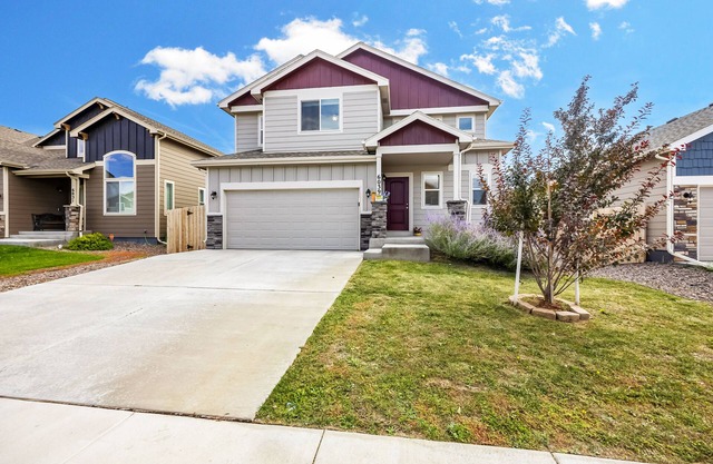 5 STAR! Welcoming, Spacious, Convenient Colorado Home