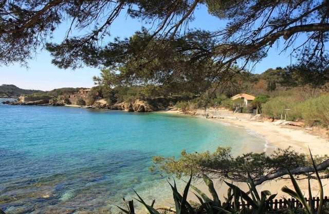 500 m from the seaside Hyeres Giens