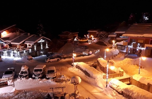 50m from ski slopes, 2nd floor, balcony, tv, ski locker, 21m², Champagny-en-Vanoise