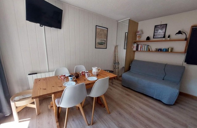 50m from ski slopes, 3rd floor, balcony, tv, ski locker, 29m², Les 2 Alpes