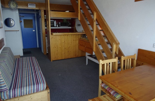 52m² Duplex Apartment, 7 pers, near slopes/shops, pets allowed, parking, Wi-Fi
