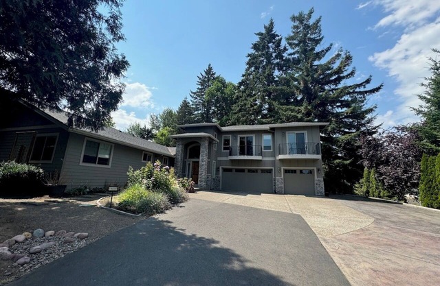 5BR Luxury Home Multi-Generation Friendly Ideal for Extended Stays Pets Welcome