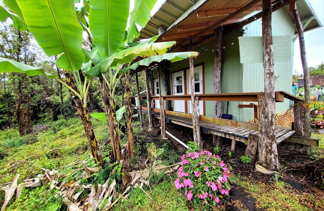#5Cabin w/PRIVATE indoor BATHROOM TV MICROWAVE